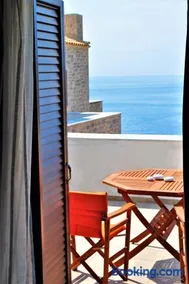 Athevillas Chrysoula - Image 3
