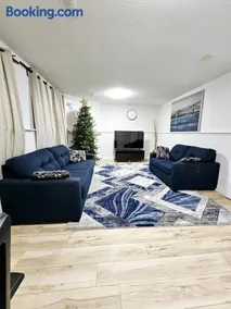 1 Bedroom Apartment with Living Room and Full Washroom to yourself alone and a private car park - Image 1