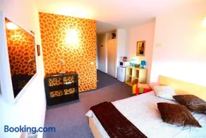 Hotel Biscuit - Image 2