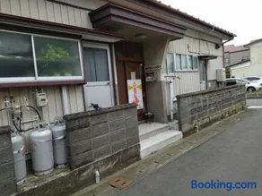 Private Room in Japanese Vintage House 民家の一室 2 Beds, Smoke Free, Free Parking Good to Travel for Tashiro Cats Island no2 - Image 2