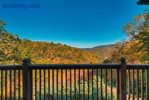 Mountain-View Cabin Hot Tub, Game Room, 4 Suites - Image 5