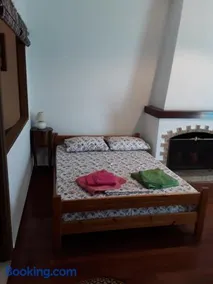 Alex Central City Accommodation - Image 3