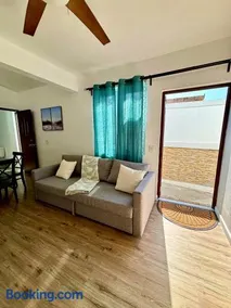 Modern Oceanfront Apartment - Image 2