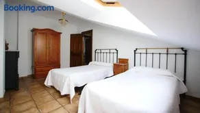Casa Rural Plaza Vieja Saldaña - Image 2