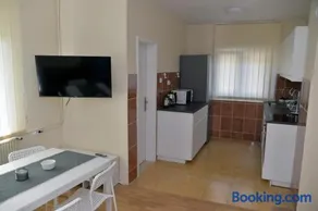 Affordable and Newly Renovated 1-bedroom Apartment - Image 5