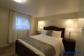 Victoria Gorge Waterway Vacation Home - Image 1