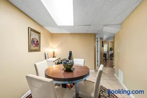 20Miles from Atlanta Pet Friendly Private Backyard - Image 3