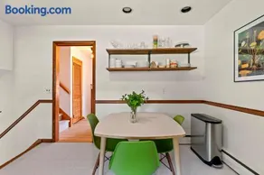 Charming Countryside Getaway - Image 4