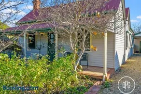 Cottage on Gray - Wangaratta - Image 1