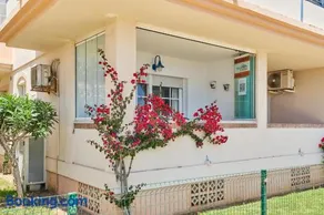 Seafront Garden and Sea views - Image 2
