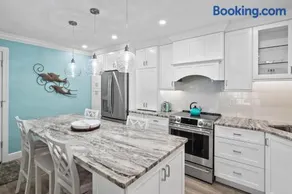 #1511 Sanibel Moorings Resort Dockside - Image 4