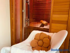 La Villa des Roses - Suite & Spa - Image 2