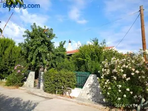 The Lemon House by The Sea - Image 1