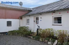 Calm Holiday Home With Great Outings - Image 1