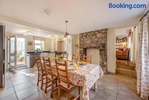 3 Bed in Appledore oc-t30325 - Image 3