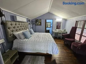 Whispering Creek Mountain Lodge - Image 3