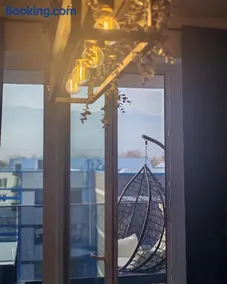 Apartmán s výhľadom na Martinské hole v industriálnom štýle - Image 5