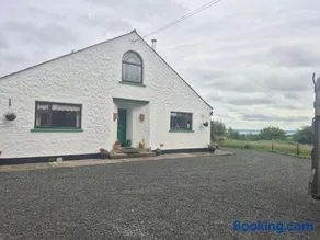 Rainbow Cottage Glenmore - Image 1