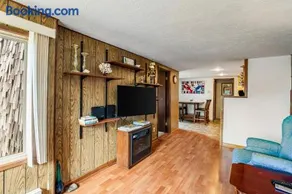 Stone's Beach House - Image 1