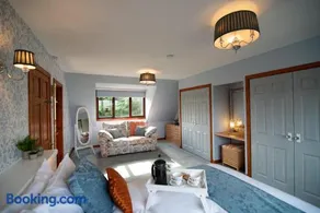 Innes House Bed & Breakfast - Image 1