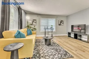 The Tanglewood lower suite - Image 2