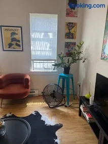 Modern Stay in Downtown Jersey City, Close to NYC! - Image 5