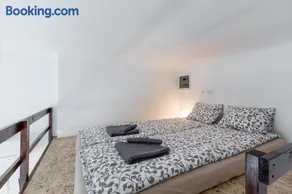 Flexible SelfCheckIns 13 & 14 - Le Petit & Le Grand Zagreb - Centre - New - Apartments Repinc - Image 1