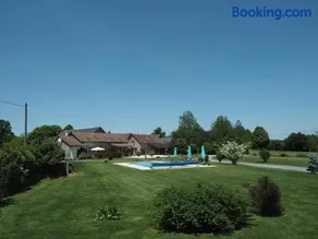 Villas de Leypinas Gites - Image 1