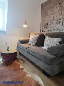 stilvolle Wohnung direkt in der City - Image 3