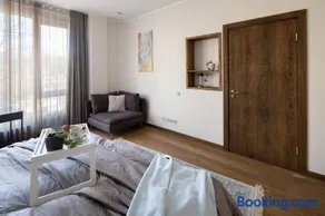 Riga Riverside Spacious One Bedroom Apartment - Image 1