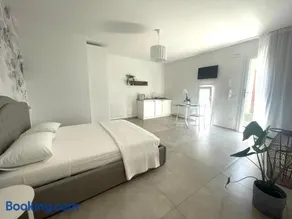 Villa Nina - Image 1