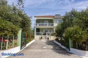 SEA & OLIVES HOUSE - Image 2