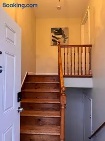 Branch brook Park Elegant 3 bedroom by EWR Airport NYC - Image 2