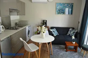 Charmante maisonnette indépendante avec piscine à Goult - Image 1