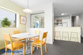 Lorne Ocean Views - Image 2