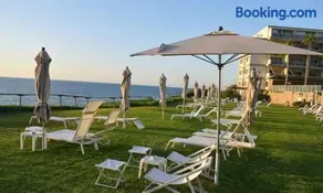 The Sharon Seaside Retreat - Image 2