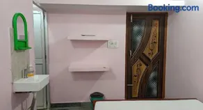 Ganga Bhagirath Hotel Couple friendly - Image 3
