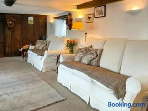 Thatchdown Cottage - Image 3