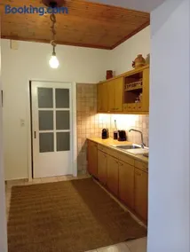 Golden Hearth Mountain Chalet - Image 2