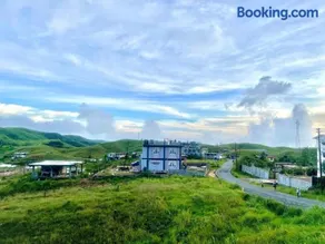 GREEN HILLS - Image 3
