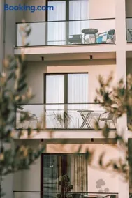 Albatros Beach & Resort - Image 1