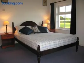 Tollgate Cottages Bed and Breakfast - Image 3