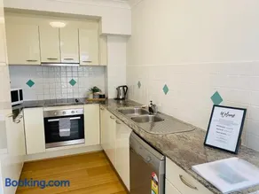 Steps From The Beach 3br Apt FREE Wifi,Pool,Parking,Smart TV - Image 1