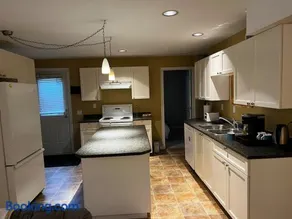 Cozy 2BR Getaway Quiet & Relaxing - Image 1