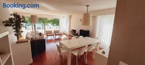 La Maison Piaf - Image 1
