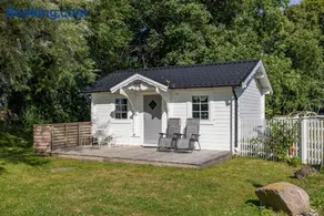 Swedish log house at Kvarnviks Gård - Image 1