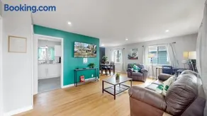 Peaceful retreat in quite neighborhood - Image 2