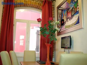 Split Artistic Apartments - Image 4