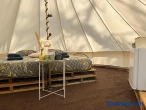 Glamplodge met privé sanitair - Image 2