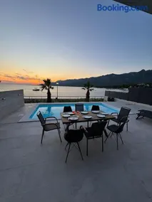 Villa Sunset - Image 1